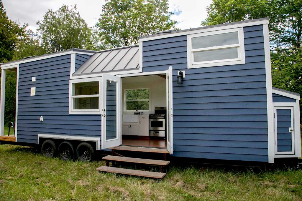 buying-a-tiny-house-on-wheels-tiny-heirloom